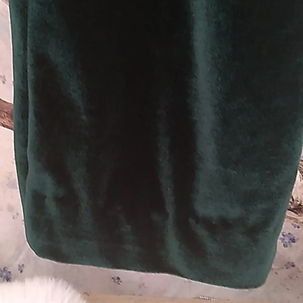 Valenti Women's Size Small Forest/Hunter Green Velvet Pull On Pants *Altered* - Picture 3 of 13